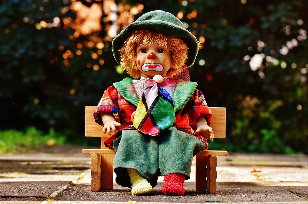 Nomes engraçados de duplo sentido para trollar: 50 sugestões para brincar com os amigos