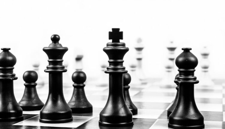 Por que adultos redescobrem os jogos de tabuleiro? Um prazer nostálgico que faz bem à mente