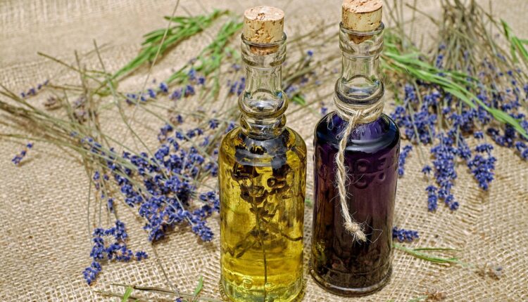 Qual é o símbolo da crisma: significado e importância na Igreja Católica